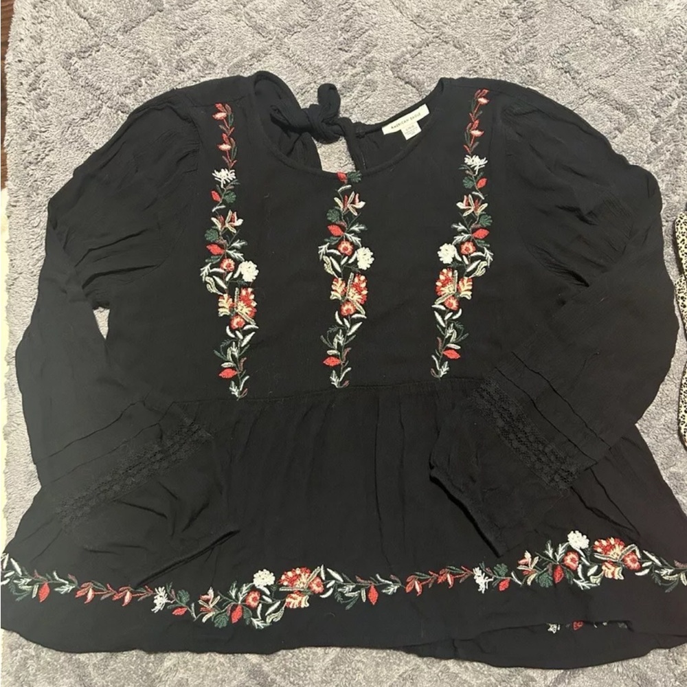 American Eagle Black Long Sleeve Floral Blouse Size Large